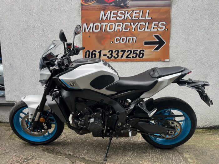 2025 Yamaha MT-09 - Image 3