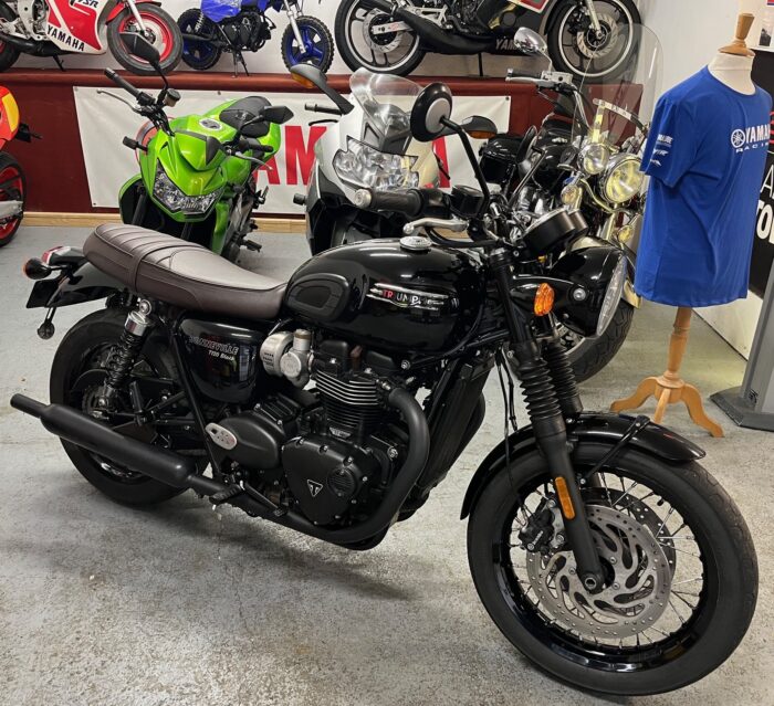 2022 Triumph Bonneville T120 Black